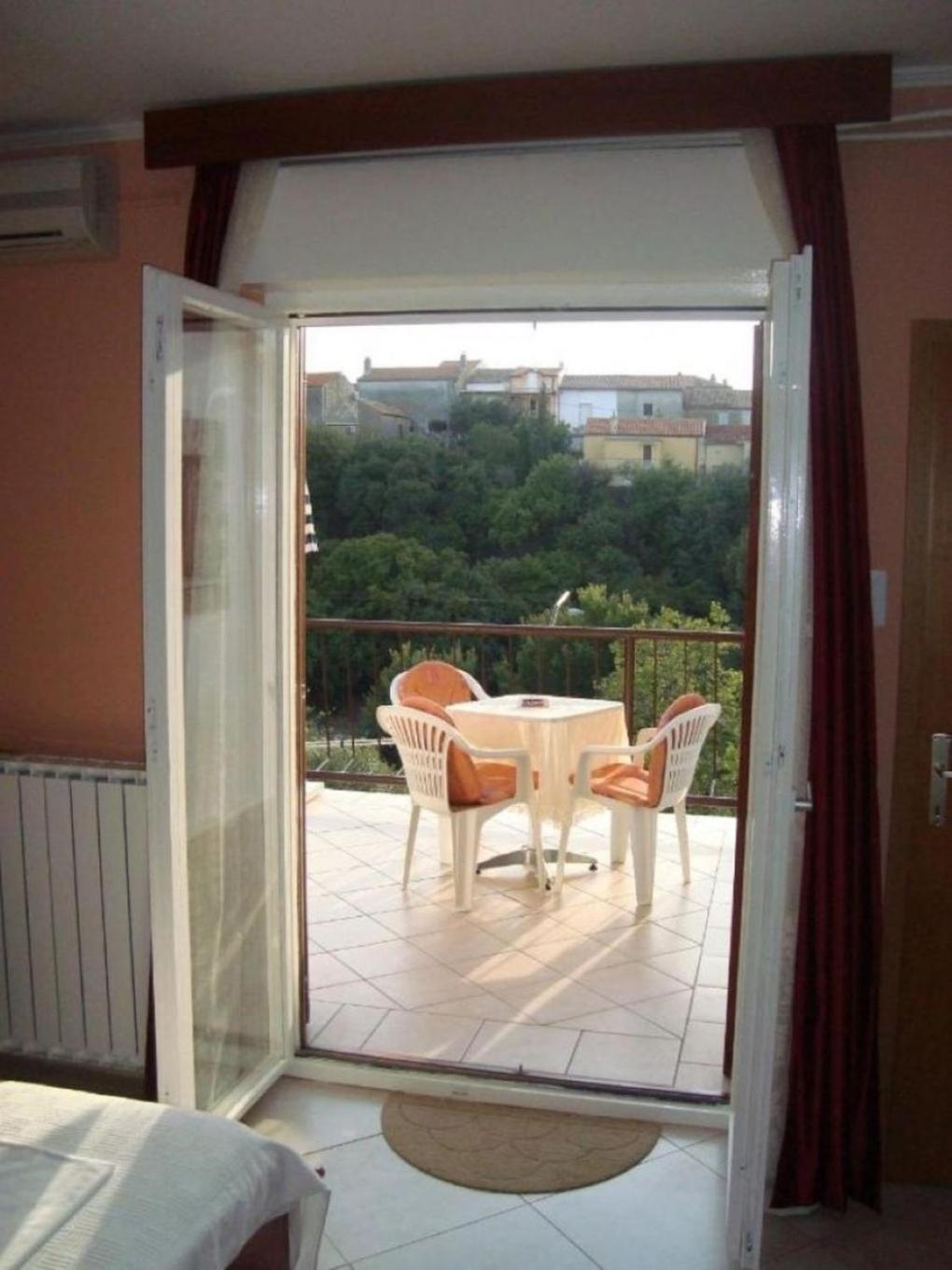 Apartment Marie Omišalj Exterior foto